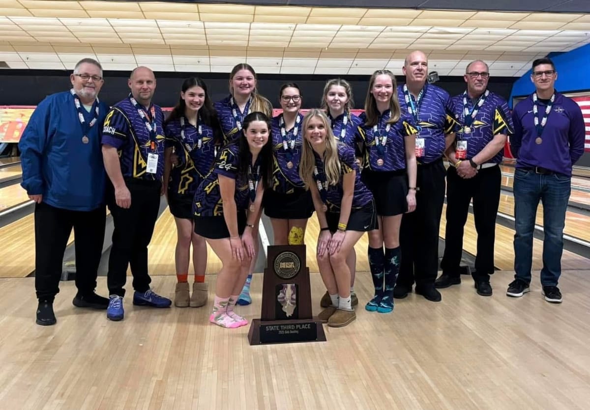 Hononegah girls bowling team bounces back to finish third at the IHSA state championships