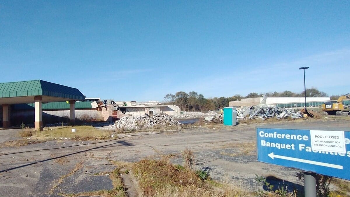 Demolition of South Beloit’s Garden Hotel progresses smoothly