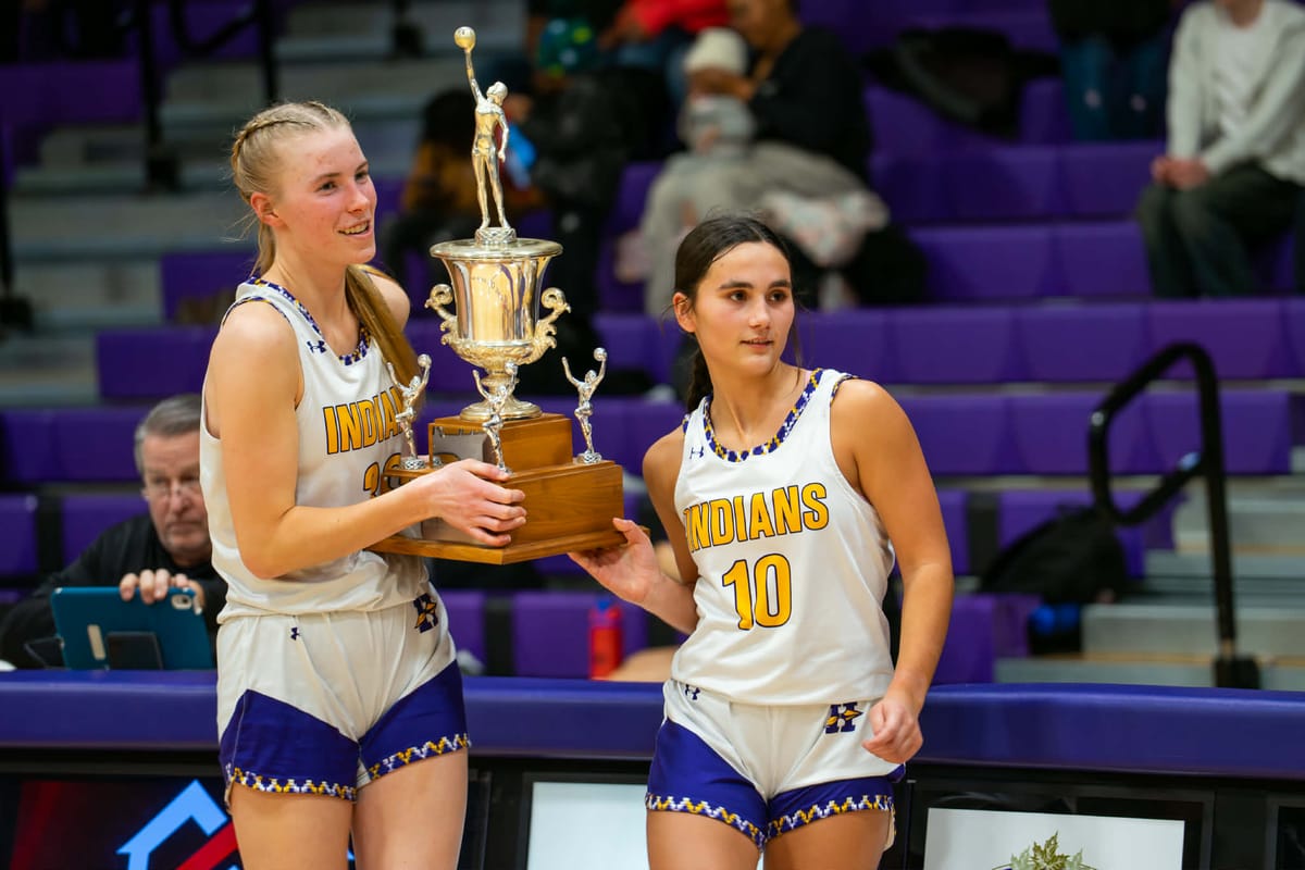 Dimke and Simpson shine in Senior Night win over Auburn 74–46