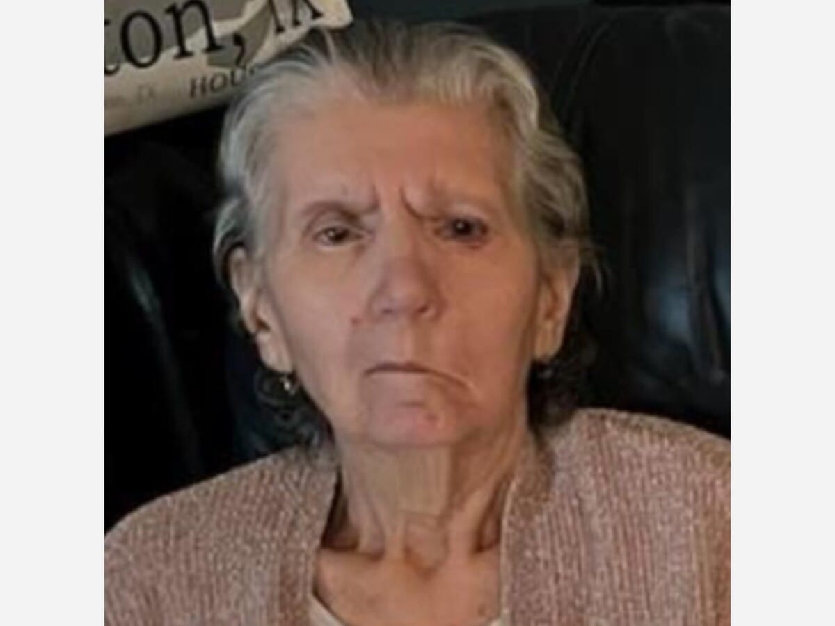 Maria Paula Reyes enjoyed knitting, crocheting, casinos, and bingo