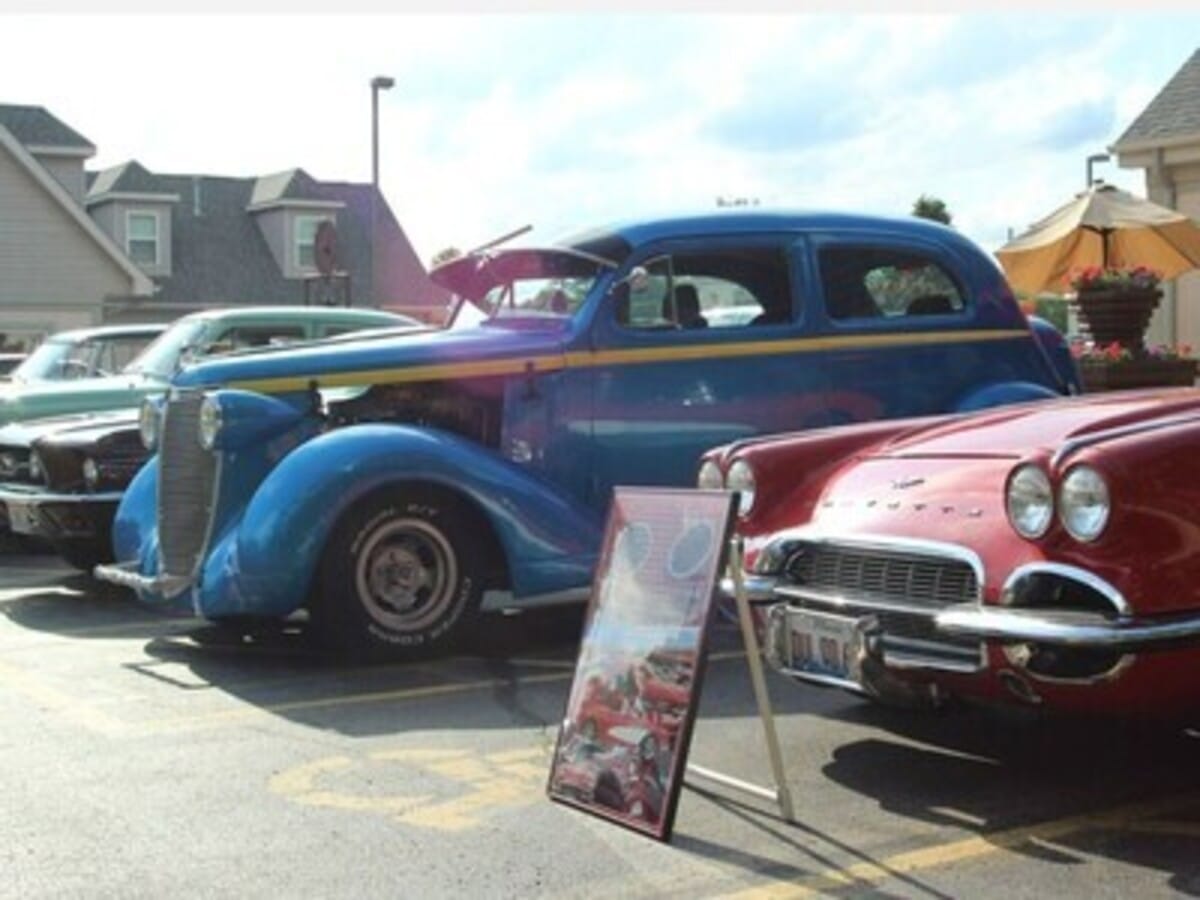Sophia's Restaurant Cruise Night
