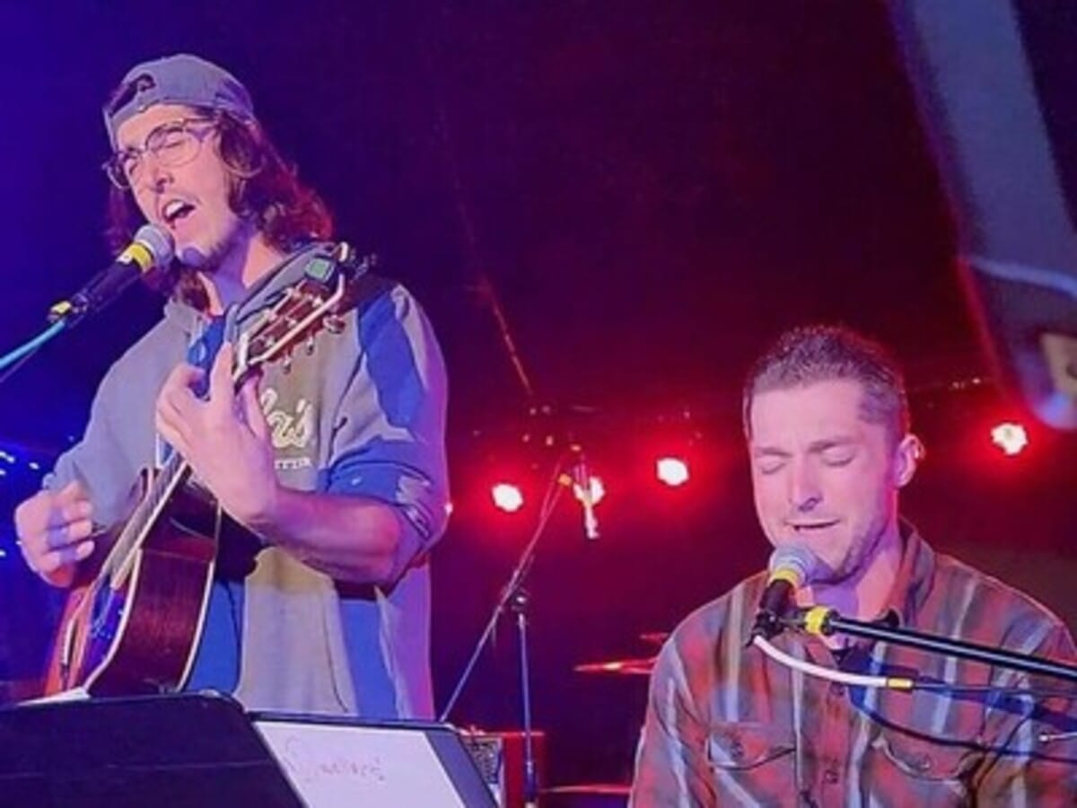Live Music: VanDwellers