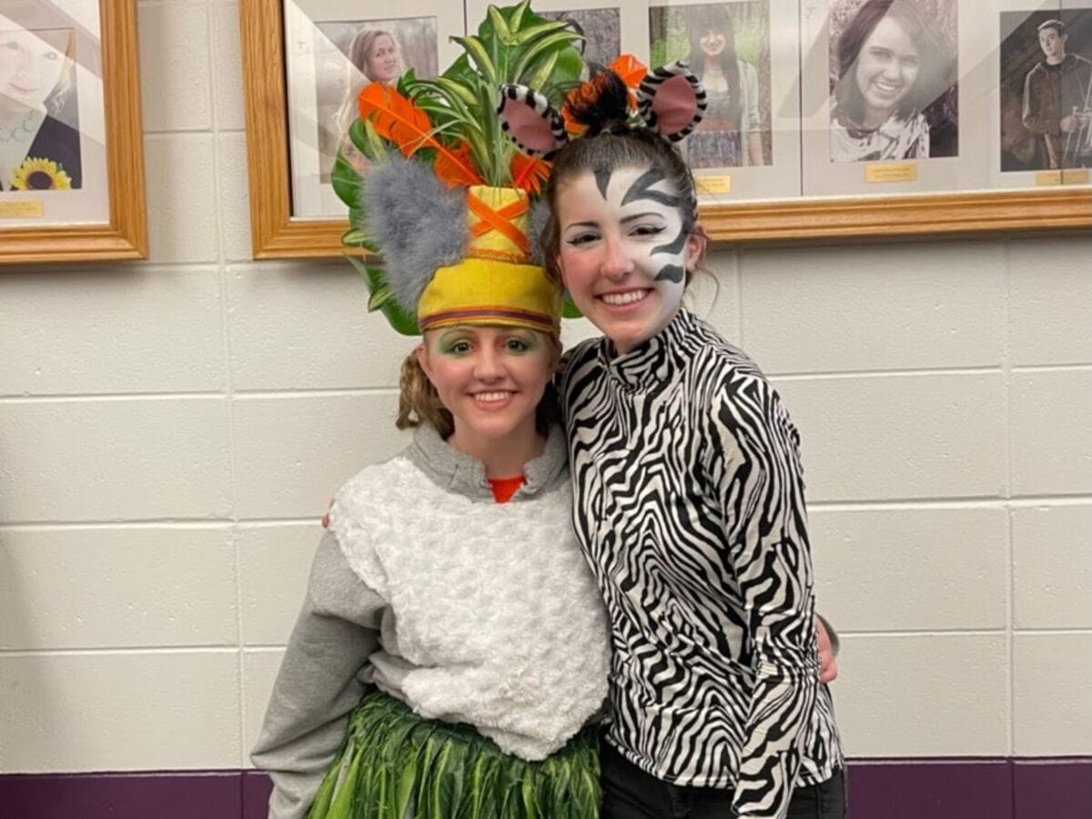 Photos: Madagascar Jr. live on stage in Rockton