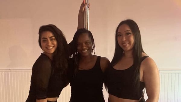 Pole dance, a total body workout