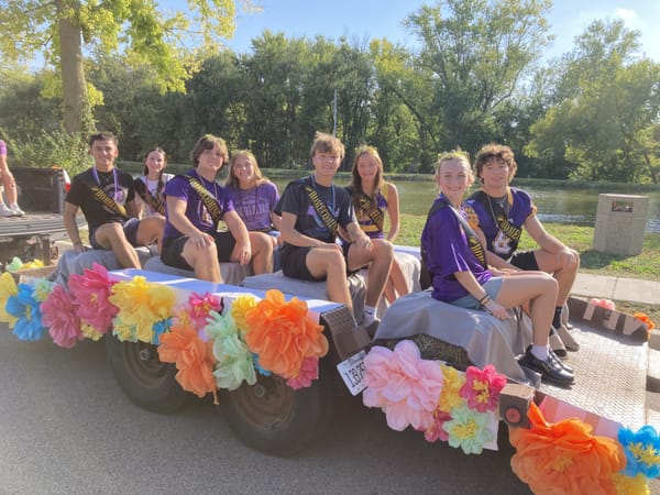 Photos: 2025 Hononegah Homecoming Parade