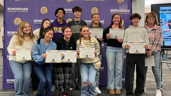 Hononegah sophomores recognized for kindness to incoming freshmen