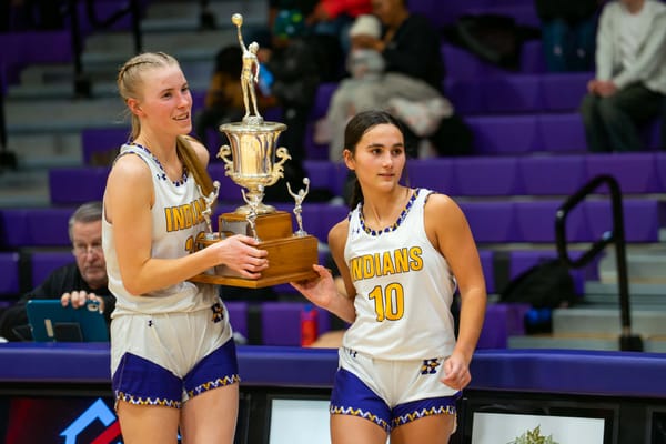 Dimke and Simpson shine in Senior Night win over Auburn 74–46