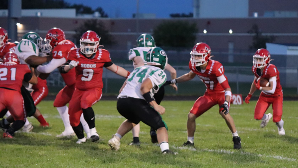 South Beloit Throttles Alden‑Hebron 41–10 on a Chilly Fall Night, Behind Chase Herrington’s Four‑Touchdown Showcase