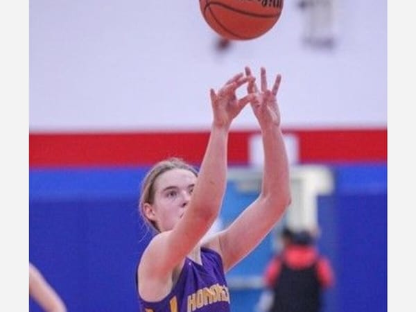 Senior Hononegah Indian Emma Clark signs with Saint Xavier University