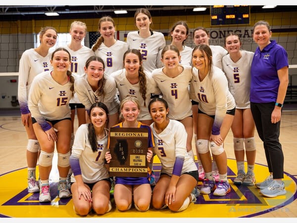 The 2023 Hononegah girls volleyball team set the standard for teamwork