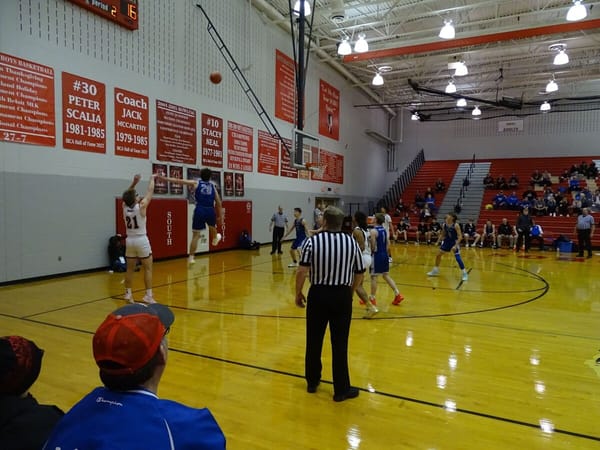 Saturday night basketball showcase sees the South Beloit SOBOs win 64-50