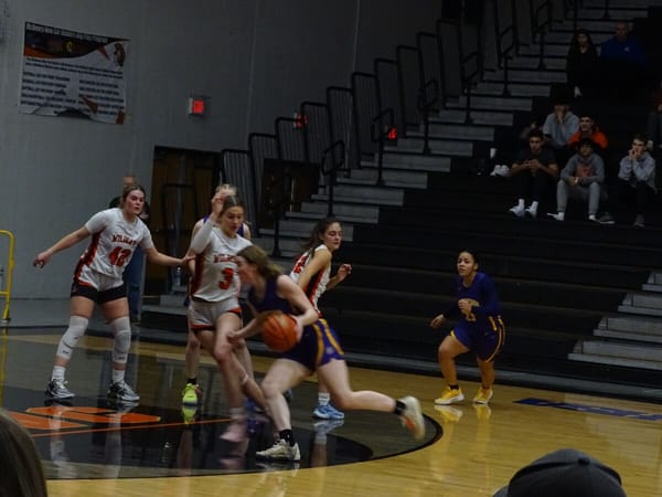 Hononegah drops the sectional final to Libertyville 51-35, ends the season 30-5