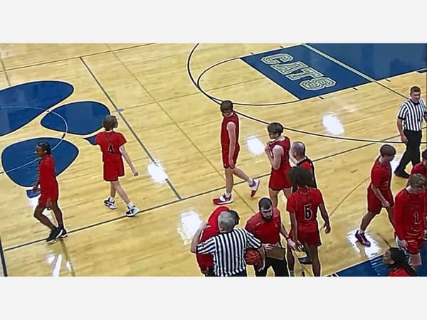 South Beloit upended by Eastland 50-35 in the sectional semi-final