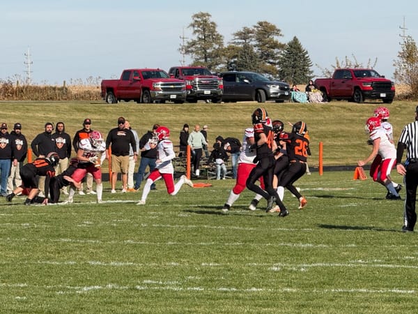 South Beloit came back from Milledgeville with a 52-0 loss to end their football season