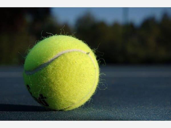 Hononegah Girls Tennis vs Guilford