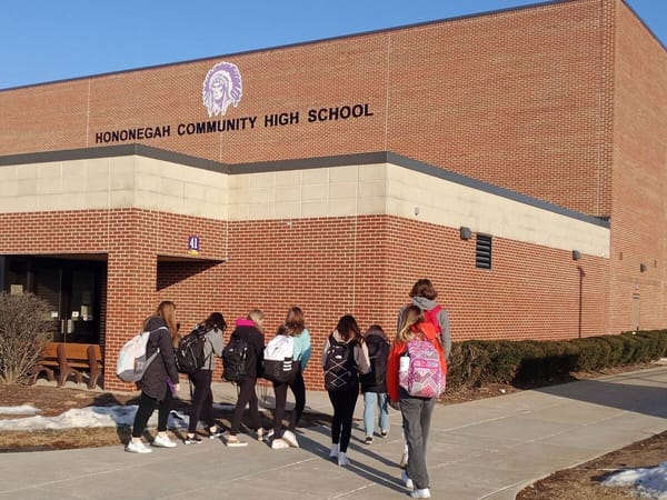 Mask-optional policy at Hononegah extends to teachers and staff