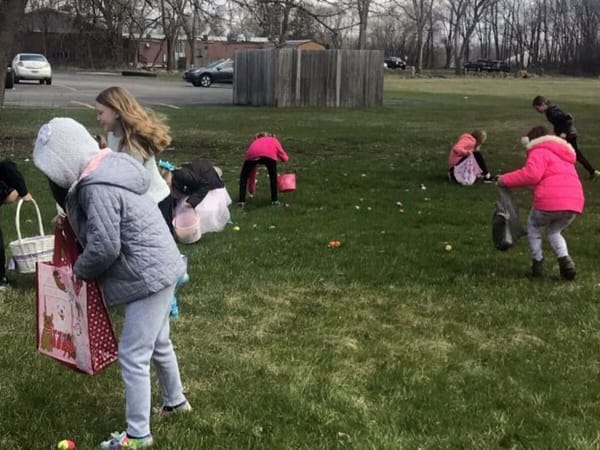 Roscoe VFW members and Peter the Bunny host annual Easter party