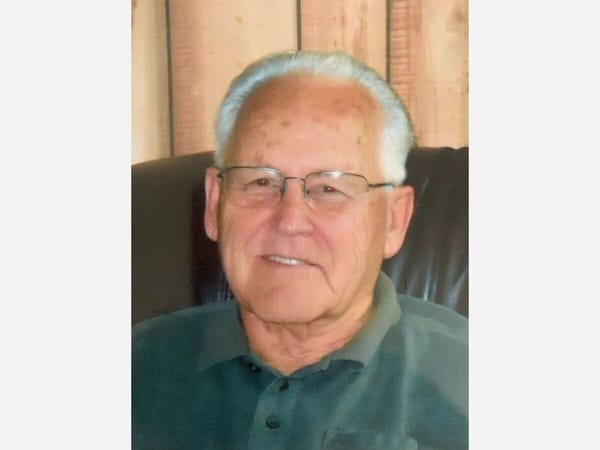 Les Dryden (1935-2022) became an instant grandpa, took many road trips