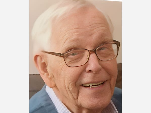 Ken Gill was a cameraman at WGN and Chicago Cubs games