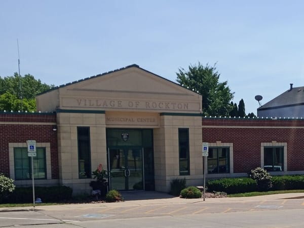 Village of Rockton criminalizes stone throwing, reappoints commissioners