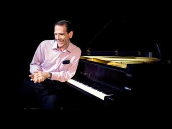 Live Music: Jim Hendricks