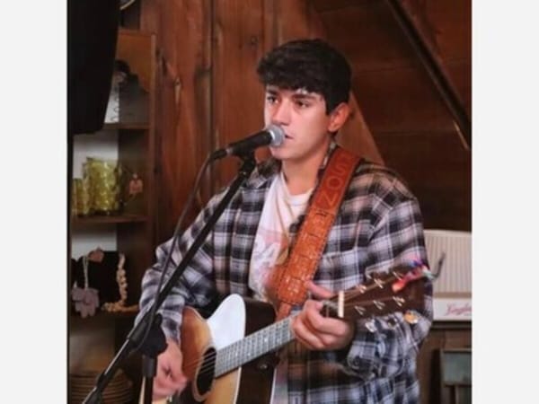 Live Music: Carson Hall at Hidden Creek Estates
