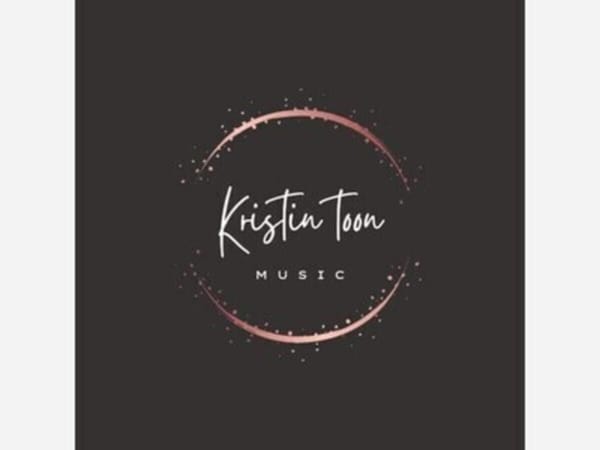 Live: Kristin Toon
