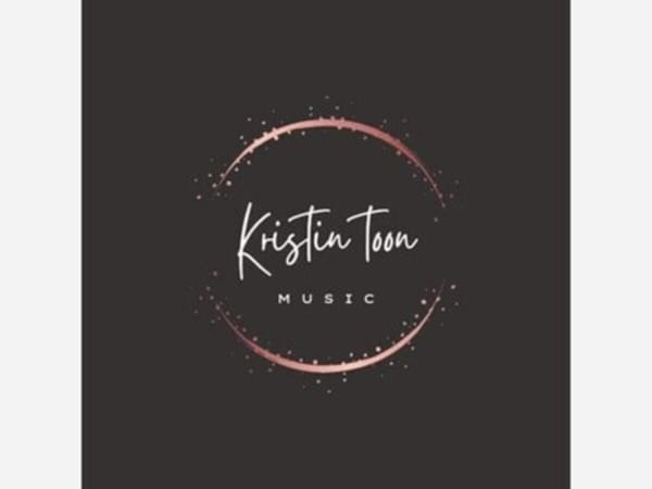 Live: Kristin Toon
