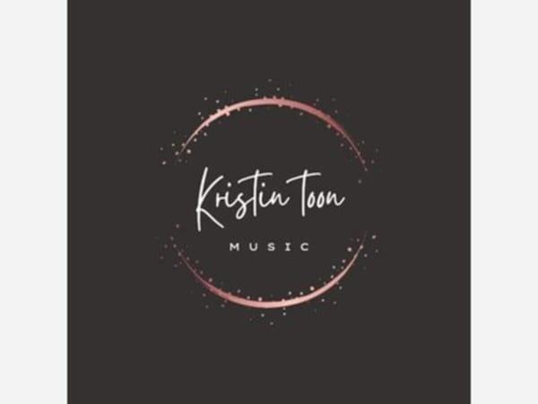 Live: Kristin Toon
