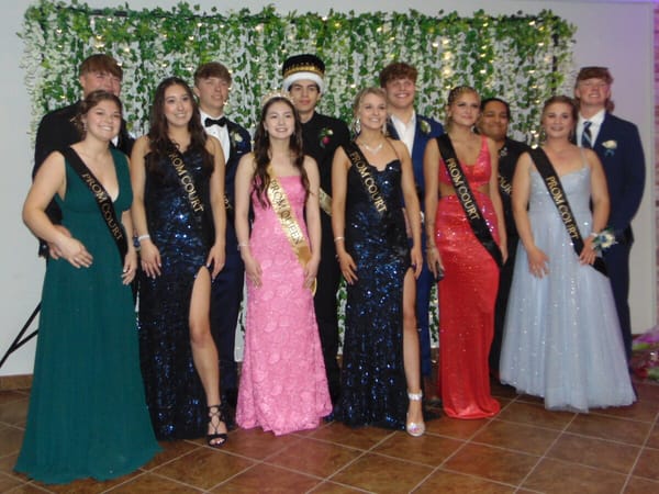 Hononegah's Midnight Ball Prom