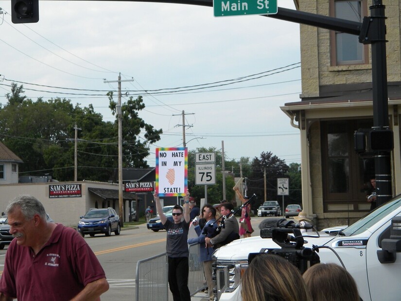 Protesters at Talcott Free Library, Rockton, Illinois, July 14, 2023. Photo: Abby Clarke