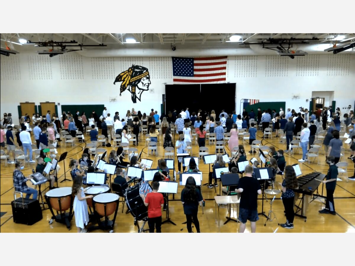 Roscoe Middle School 8th grade graduation live on YouTube Rockton