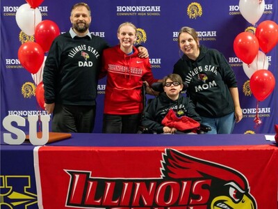 Molly Hughes signs with Illinois State to play soccer
