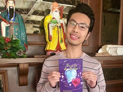 Daniel Kwok, co-owner of China Palace, publishes book of poetry in honor of his late mother
